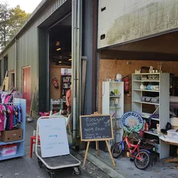 Kringloopwinkel Kringloopwinkel 2e hands handel westerwolde in Bellingwolde