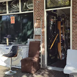 Bezoeker foto van Kringloopwinkel 2e Hands Leiden in Leiden