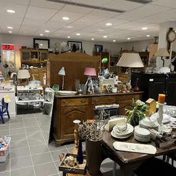 Bezoeker foto van 2J Kringloop Heeze in Heeze