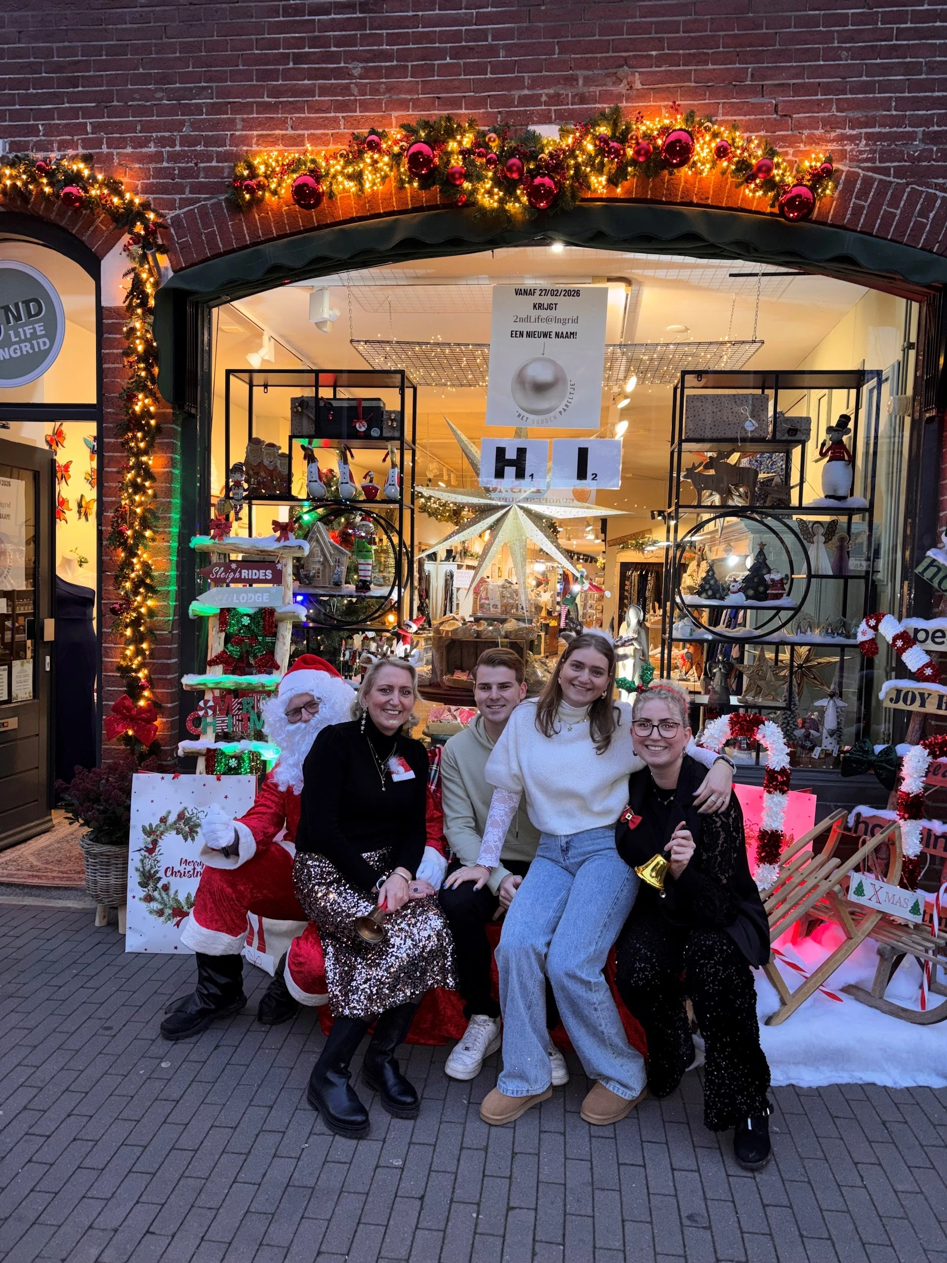 Kringloopwinkel 2nd Life@Ingrid in Zundert met tweedehands tweedehandsspullen en vintage kleding