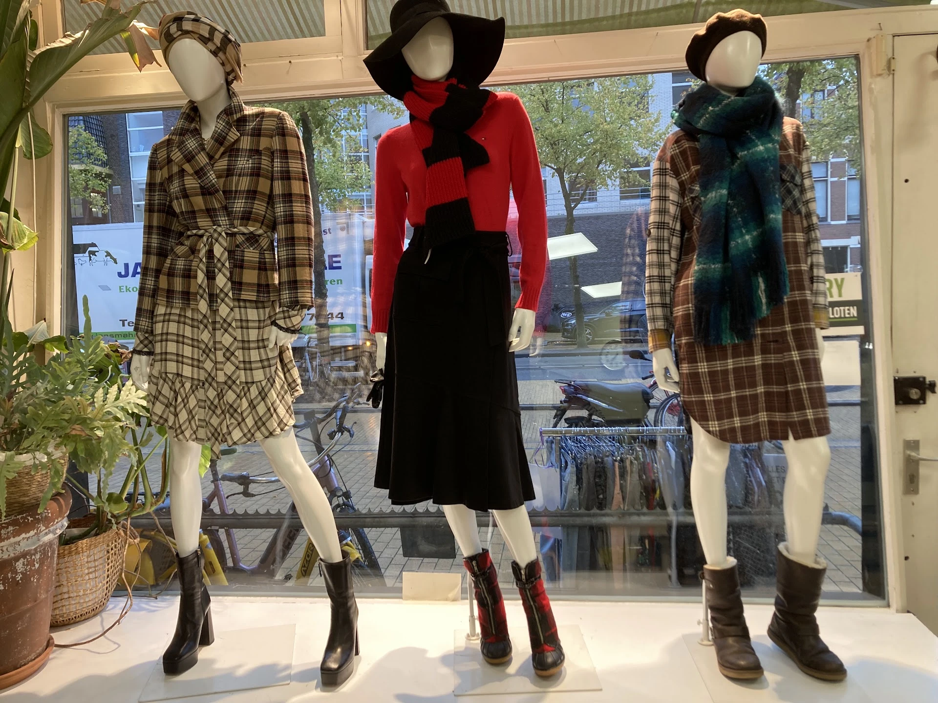 Kringloopwinkel Kringloopwinkel 2ndCloset in Groningen in Groningen Stad