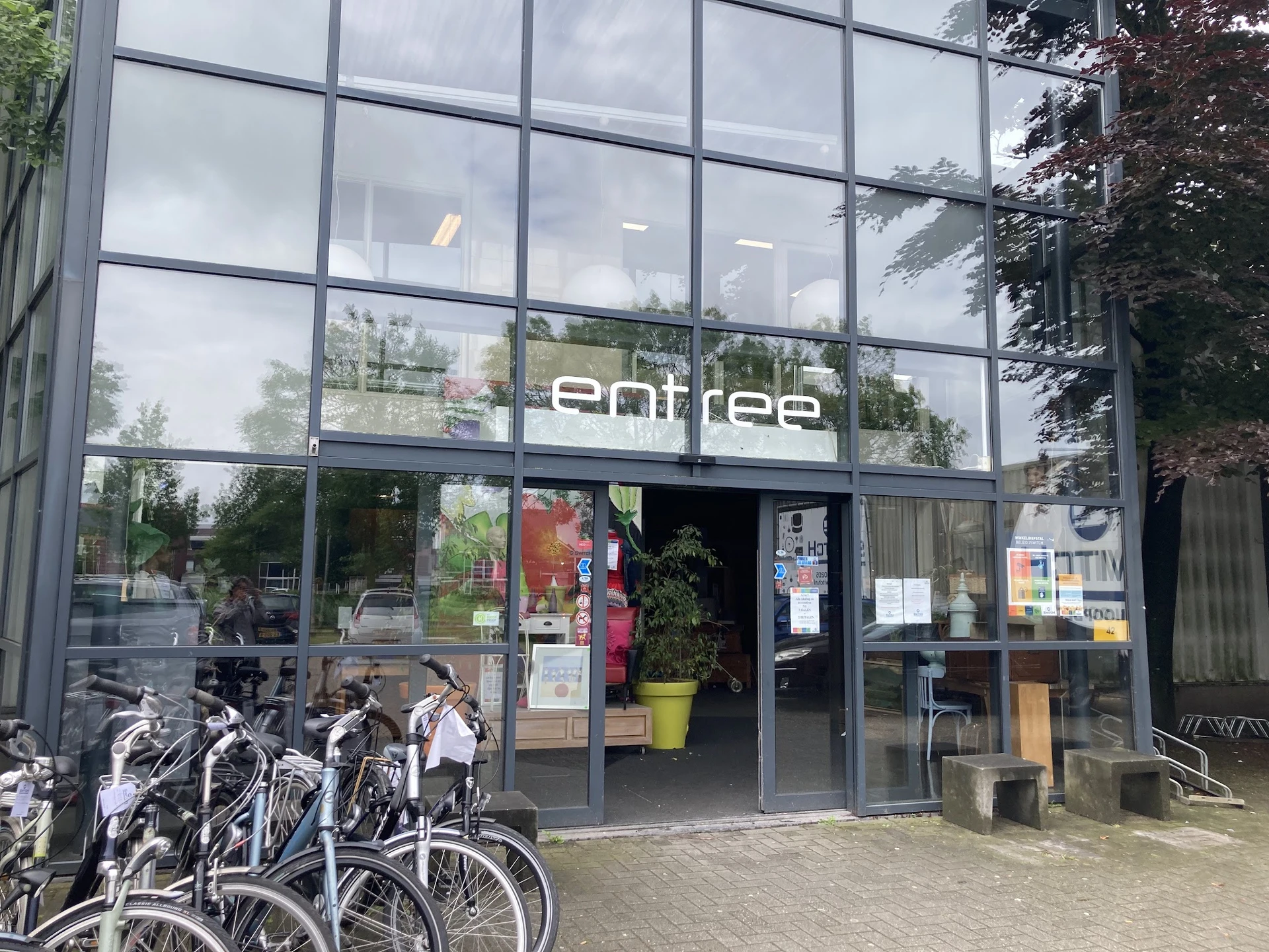Bezoeker foto van Kringloopwinkel 2Switch Elst in Elst