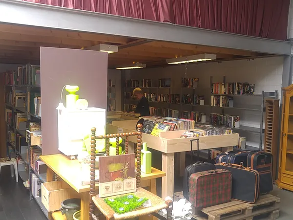 Kringloopwinkel Kringloopwinkel 2Switch Raalte in Raalte