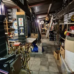 Bezoeker foto van Kringloopwinkel A. de Ruiter Handelsonderneming in Elspeet