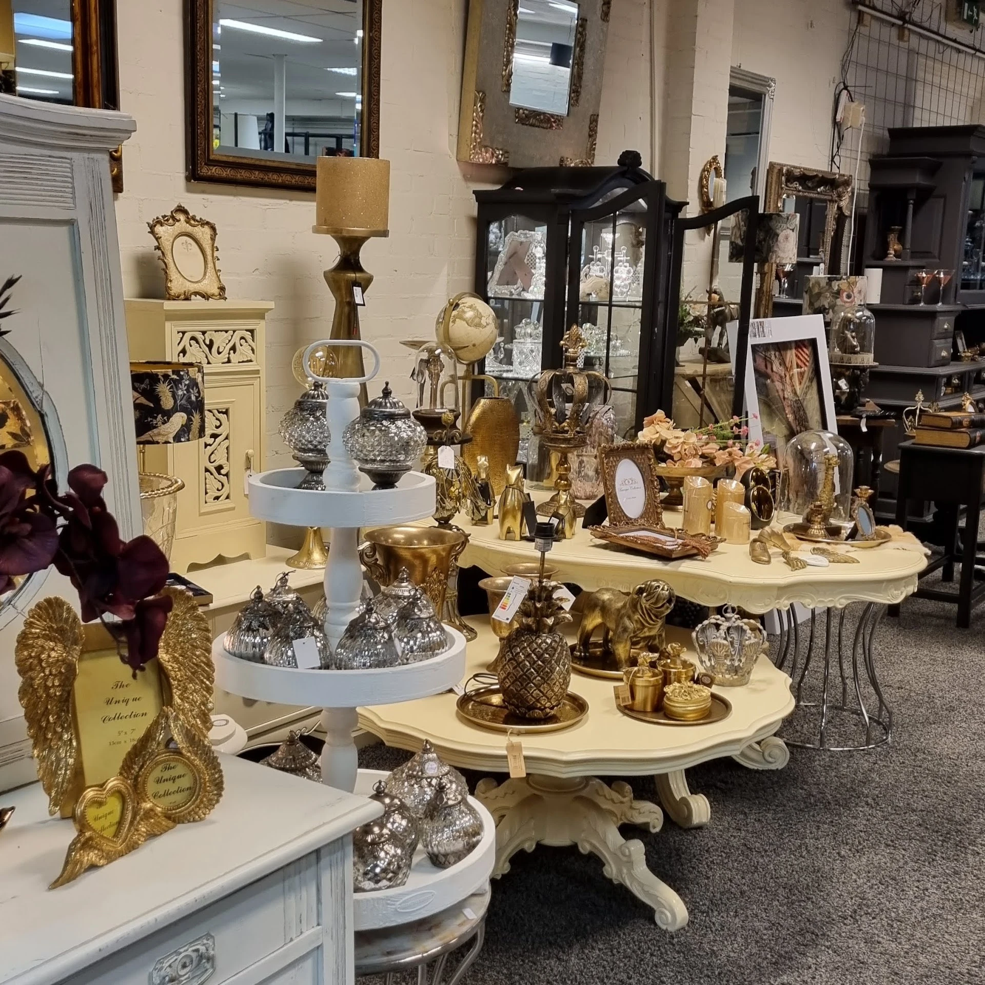 Foto gedeeld door eigenaar van Kringloopwinkel AAwijk XL DenBosch in Den Bosch