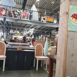 Bezoeker foto van Again & Co. in Rotterdam