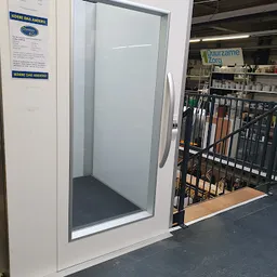 Bezoeker foto van Again & Co. in Rotterdam