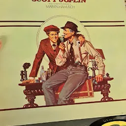 Bezoeker foto van Again & Co. in Rotterdam