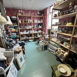 Bezoeker foto van Kringloopwinkel Allerlei in Havelte