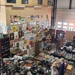 Bezoeker foto van Kringloopwinkel Antiek & Curiosa Hal in Ophemert