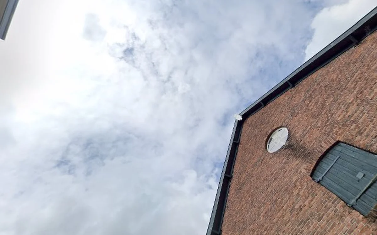 Kringloopwinkel Antiek kringloopwinkel in Almkerk