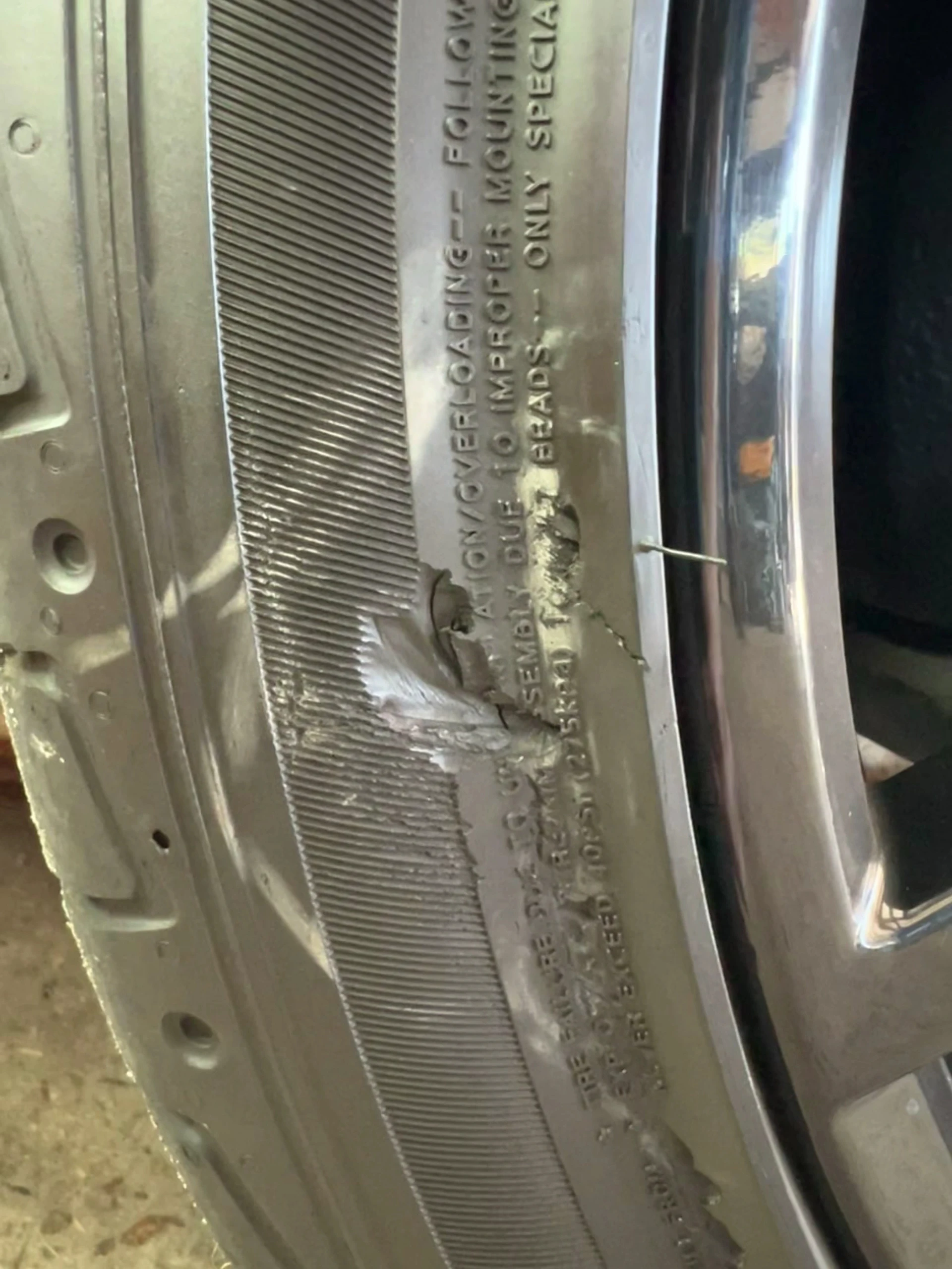 Kringloopwinkel Autobedrijf Heijne in Zwanenburg