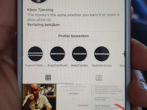 Autoverkoop Heerenveen in Heerenveen met tweedehands meubels en kleding