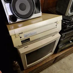 Bezoeker foto van Kringloopwinkel Bennie's Old Things in Leiden