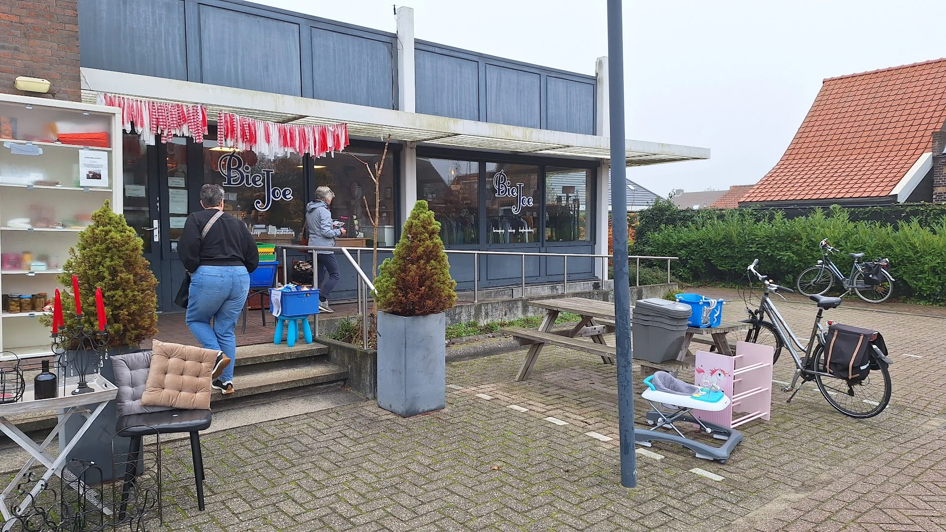 Kringloopwinkel Kringloopwinkel Bie Joe in Ouddorp