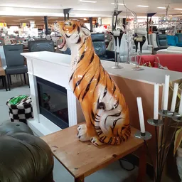 Bezoeker foto van Kringloopwinkel Bij John woonwinkel en secondhandshop in Drouwenermond