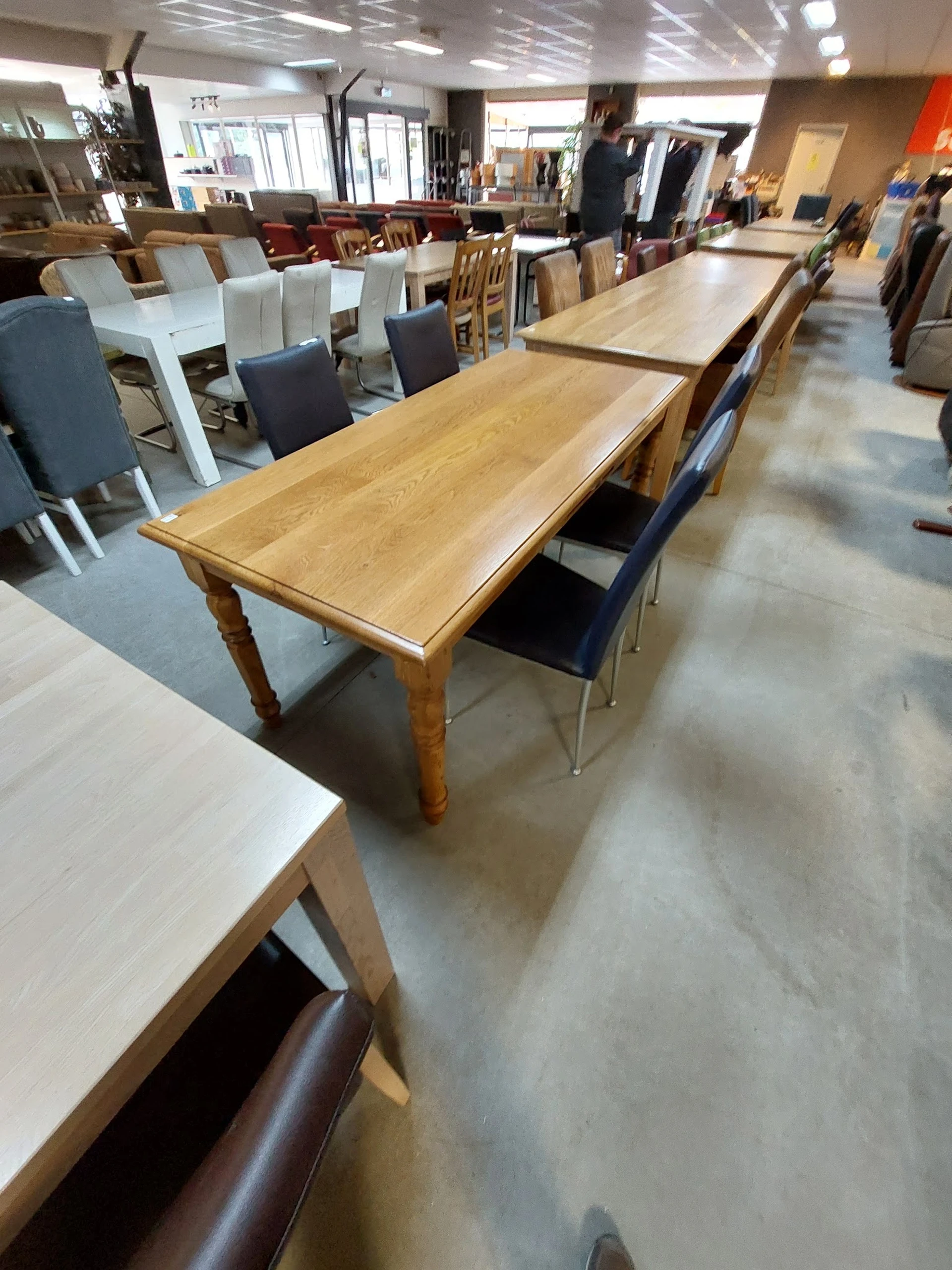 Bezoeker foto van Kringloopwinkel Bij John woonwinkel en secondhandshop in Drouwenermond
