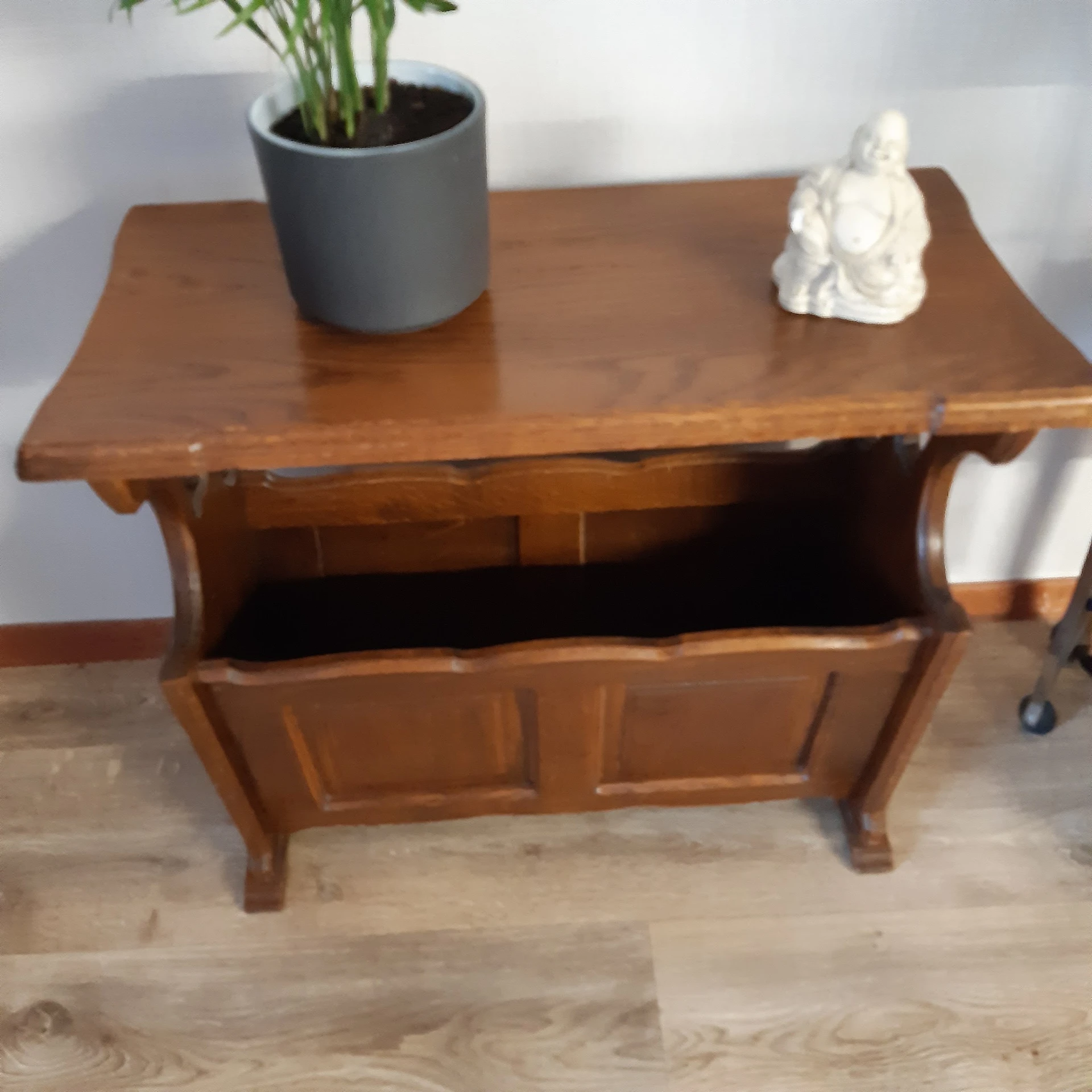 Bezoeker foto van Kringloopwinkel Bij John woonwinkel en secondhandshop in Drouwenermond