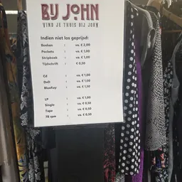 Prijslijst met categorieën en tarieven voor secondhandartikelen