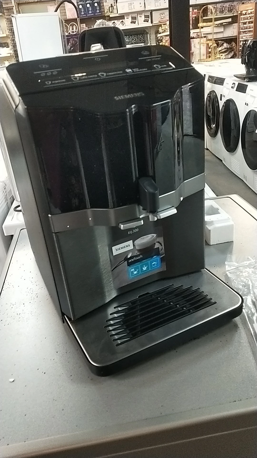 Siemens EQ.300 volautomatisch koffiezetapparaat met touchscreen bediening