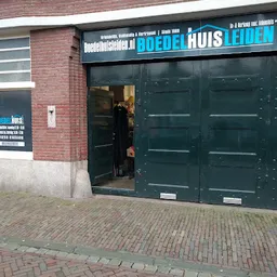 Bezoeker foto van Kringloopwinkel Boedelhuis woningontruiming Leiden. in Leiden