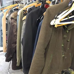 Bezoeker foto van Kringloopwinkel Boedelhuis woningontruiming Leiden. in Leiden