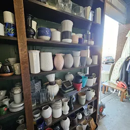 Bezoeker foto van Kringloopwinkel Boedelhuis woningontruiming Leiden. in Leiden