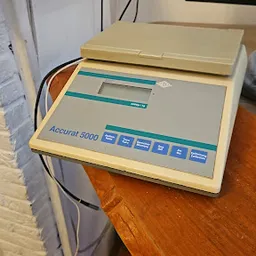 Bezoeker foto van Kringloopwinkel Boedelhuis woningontruiming Leiden. in Leiden