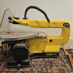 Bezoeker foto van Kringloopwinkel Boedelhuis woningontruiming Leiden. in Leiden