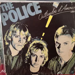 Vinyl LP van The Police 'Outlandos d'Amour' met zwart hoesje en portretten van bandleden