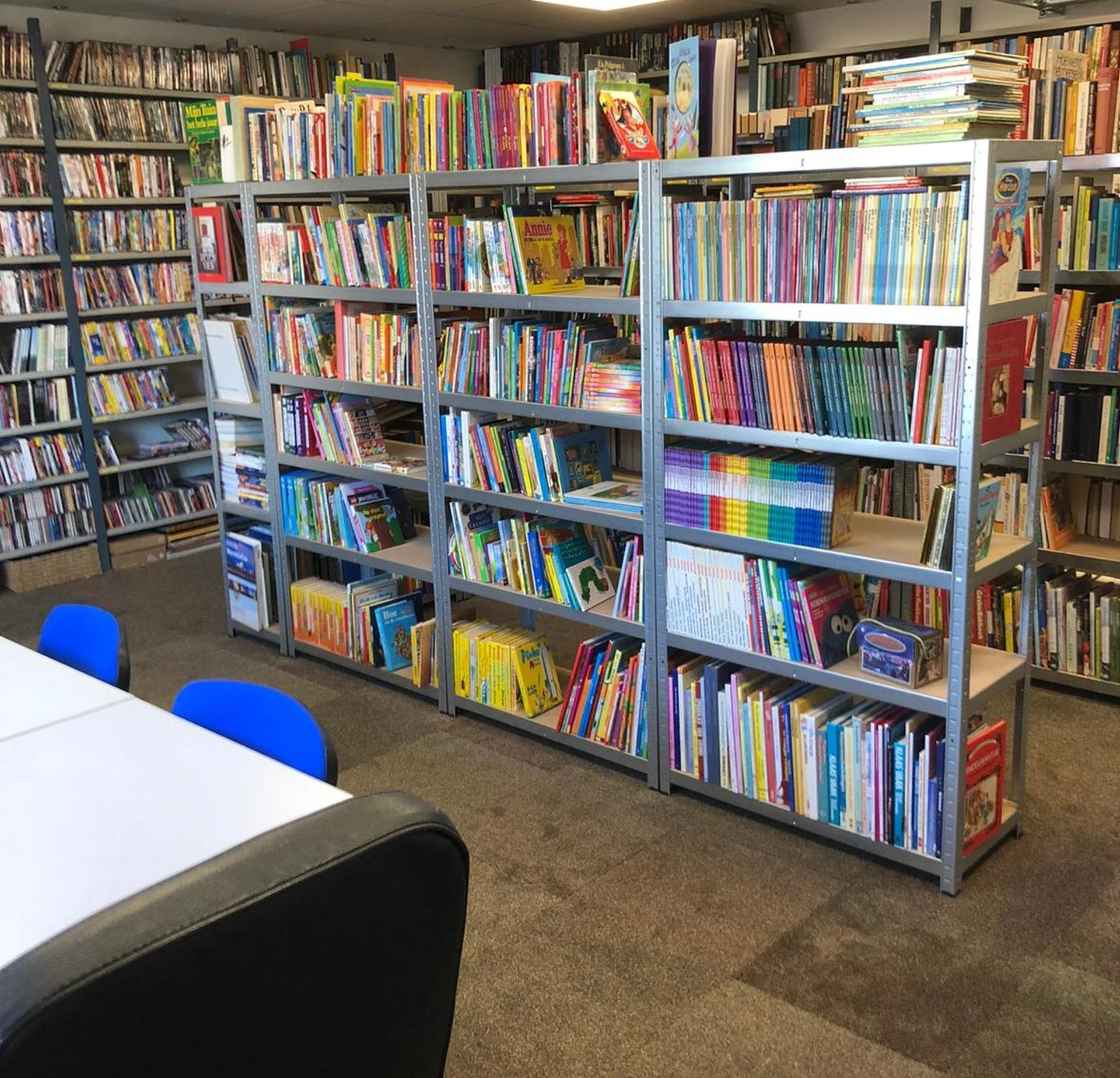 Boekenkringloop Purmerend in Purmerend met tweedehands boeken, tijdschriften en tweedehandsspullen