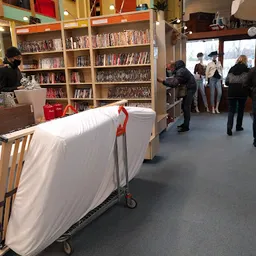 Bezoeker foto van Kringloopwinkel Bric & Brac Rommelmarkt in Stompetoren