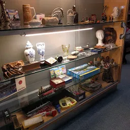 Bezoeker foto van Kringloopwinkel Bric & Brac Rommelmarkt in Stompetoren