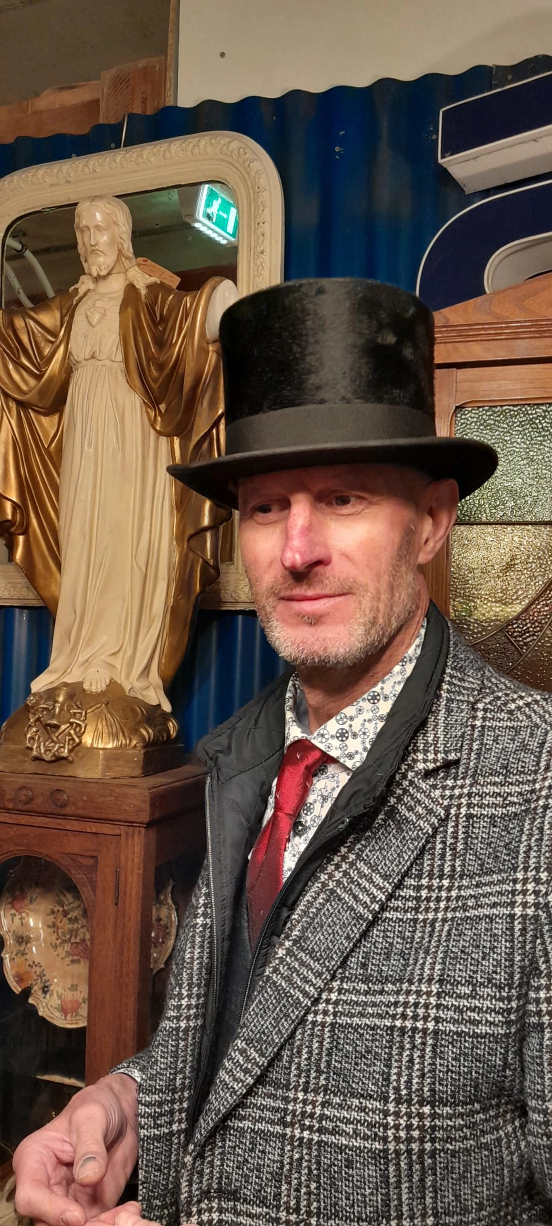 Bezoeker foto van Kringloopwinkel Brocante bij de kerk in Moergestel