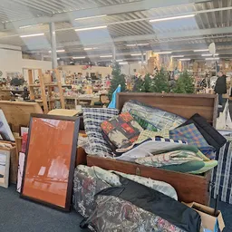 Bezoeker foto van Kringloopwinkel Buurthuuske in Klazienaveen