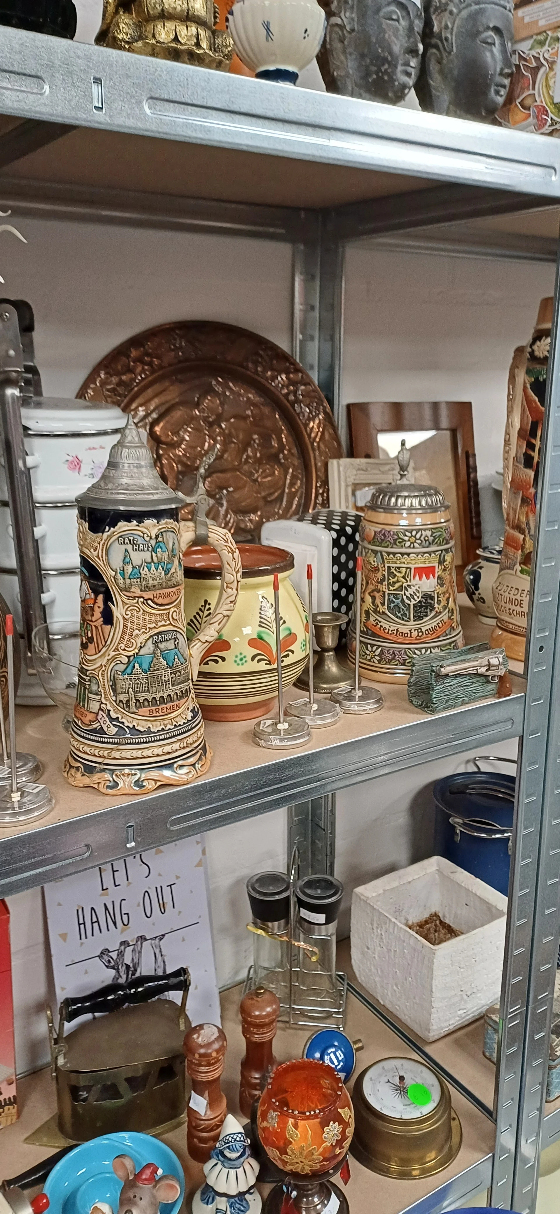 Calendula Tuin- en kringloopwinkel in Assen met tweedehands huis- en inrichting, meubels en planten