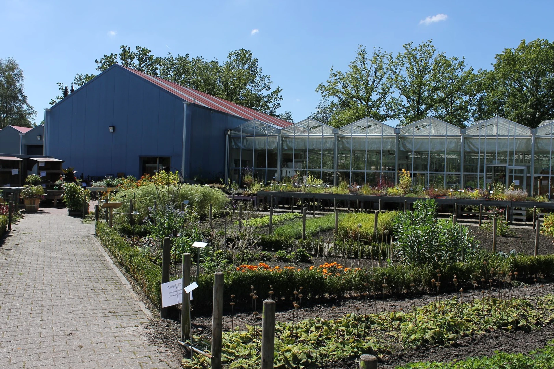 Kringloopwinkel Calendula Tuin- en kringloopwinkel in Assen