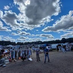 Bezoeker foto van Kringloopwinkel Carbootsale Horst in Horst