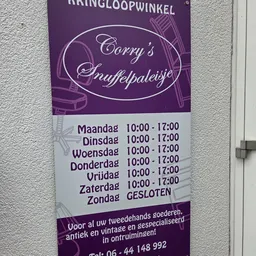 Openingstijdentabel van Corry's Snuffelpaleisje met dagtijden en sluitingsdag