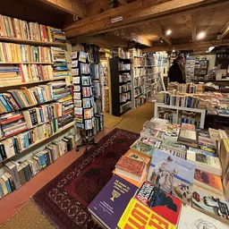Bezoeker foto van Kringloopwinkel De Boekenboer in Formerum
