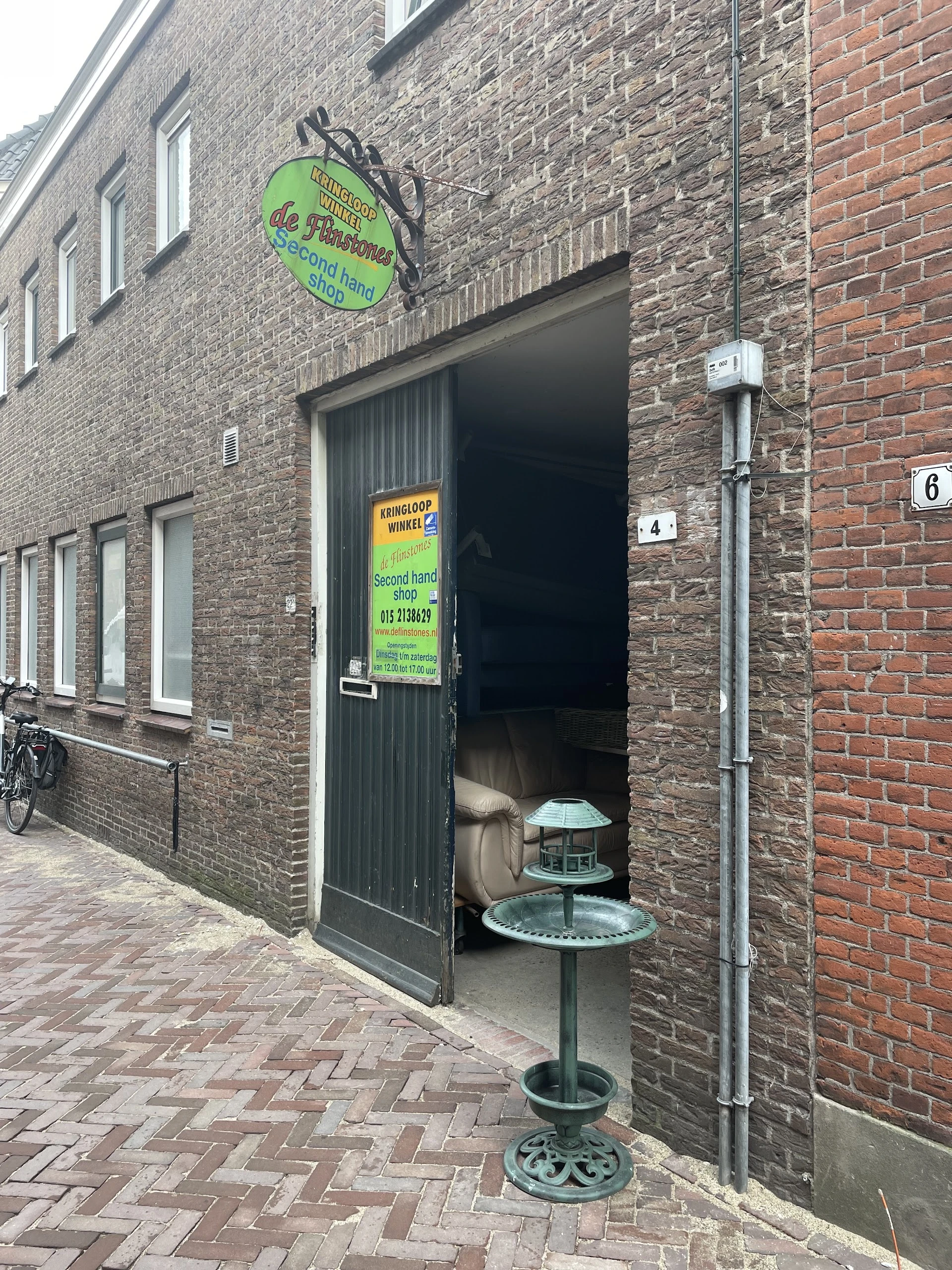 Kringloopwinkel De Flinstones Kringloopwinkel in Delft