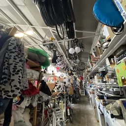 Bezoeker foto van De Flinstones Kringloopwinkel in Delft