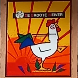 Gekleurde afbeelding van een kip met rode en blauwe veren en tekst 'DE GROOTE WEIVER'