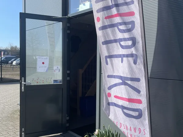 Kringloopwinkel Kringloopwinkel De Hippe Kip tweedehandskleding in Hoogeveen