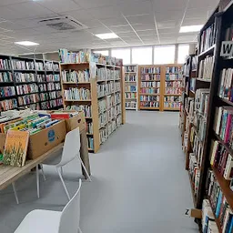 Bezoeker foto van De Hoop Kringloop (leerwerkbedrijf van Werkvisie) in Hendrik-Ido-Ambacht