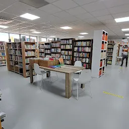 Bezoeker foto van De Hoop Kringloop (leerwerkbedrijf van Werkvisie) in Hendrik-Ido-Ambacht