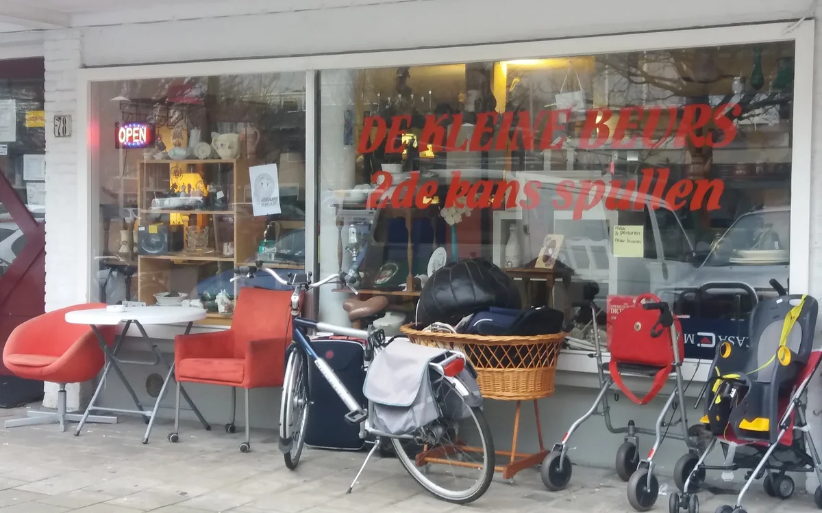 Kringloopwinkel Kringloopwinkel De Kleine Beurs (DHL Servicepoint) in Den Haag