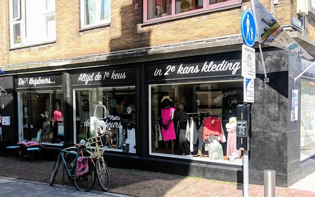Kringloopwinkel Kringloopwinkel De Knipbeurs 2de kans kleding in Vlissingen