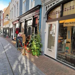 Bezoeker foto van Kringloopwinkel De Knipbeurs 2de kans kleding in Vlissingen