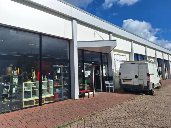 Kringloopwinkel De Kringloop Factory in Roden